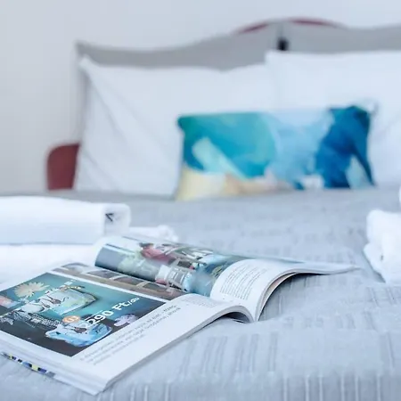 Bright And Homey Ac Near The Center Apartment Budapest